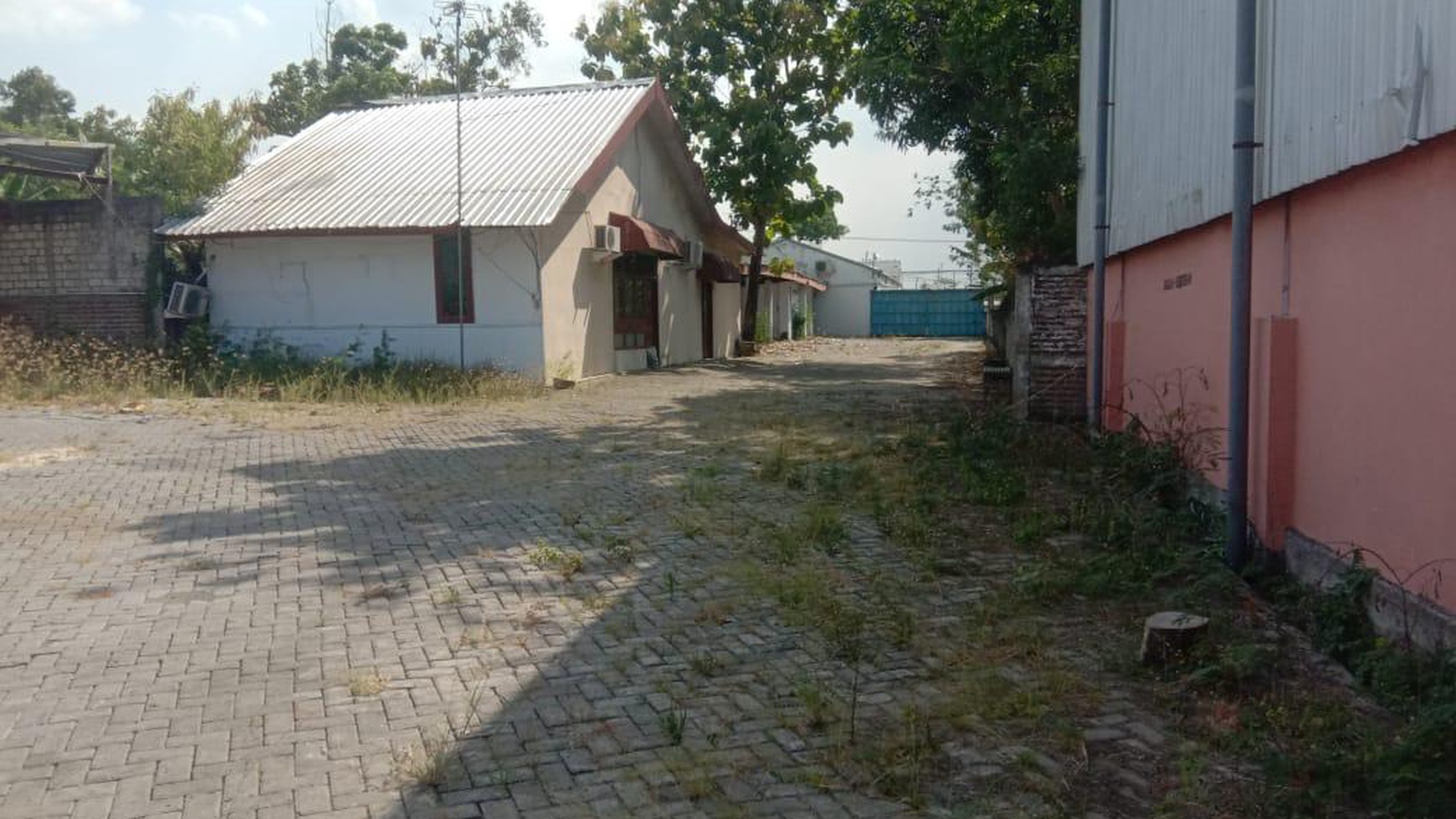 70. Dijual Tanah & Bangunan di  JL. Raya Babat-Jombang