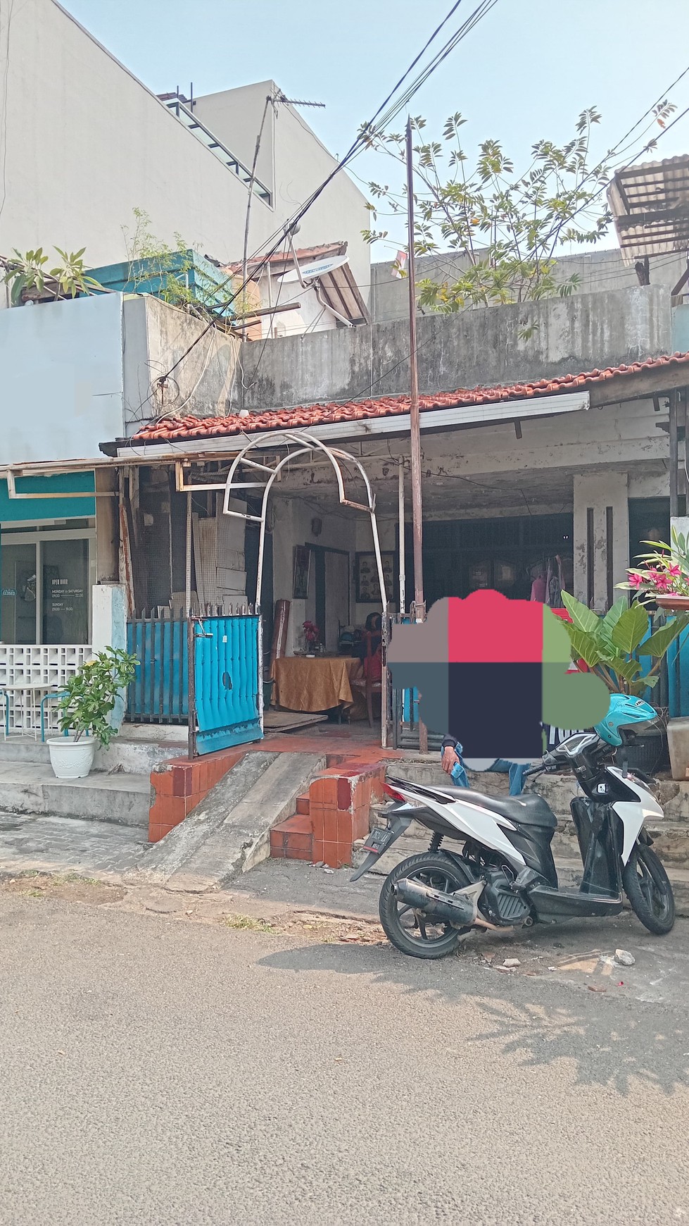 Rumah + Kios di Tebet