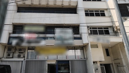 Gedung Strategis di Jatinegara, Cocok untuk Showroom, Kantor Bank