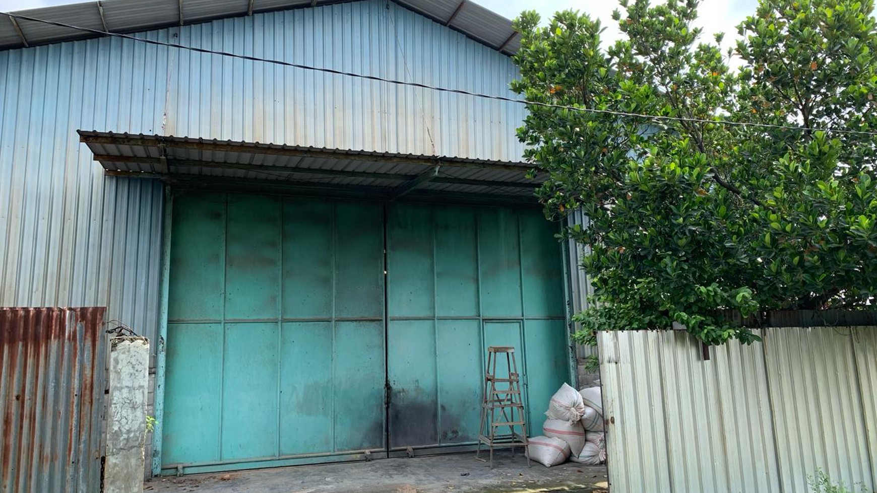 Rumah Hitung Tanah Area Cipete