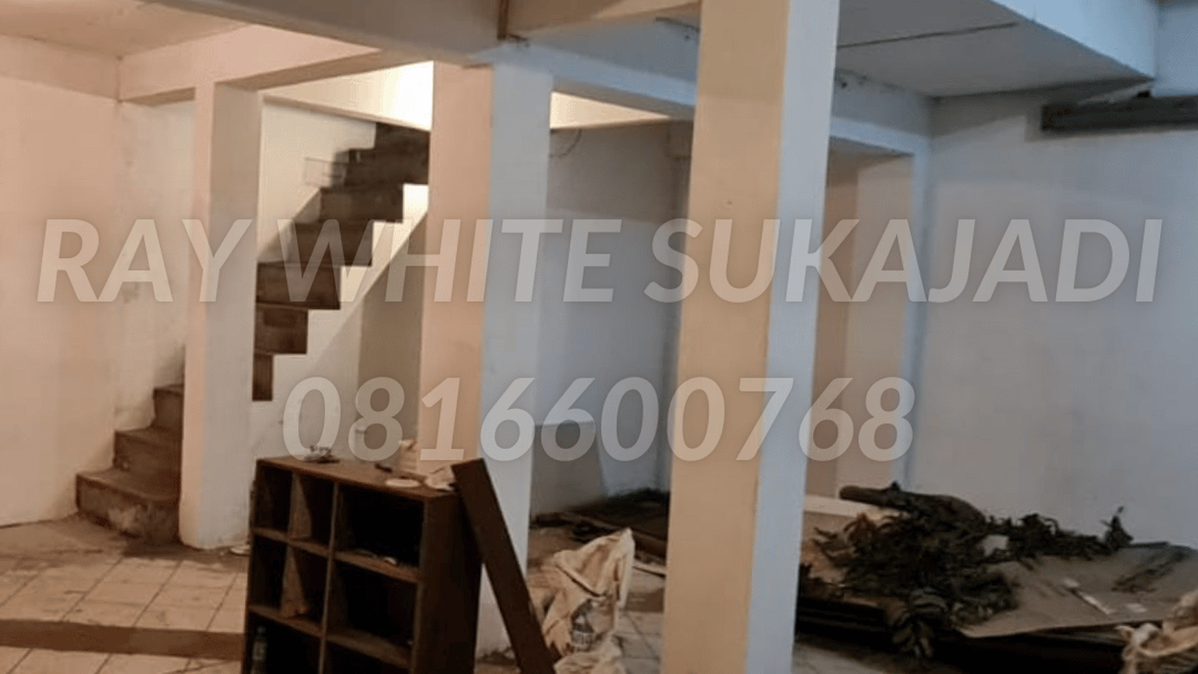 Rumah Hitung Tanah Area Cipete