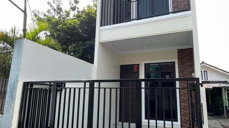 Rumah 2 lantai di pondok aren