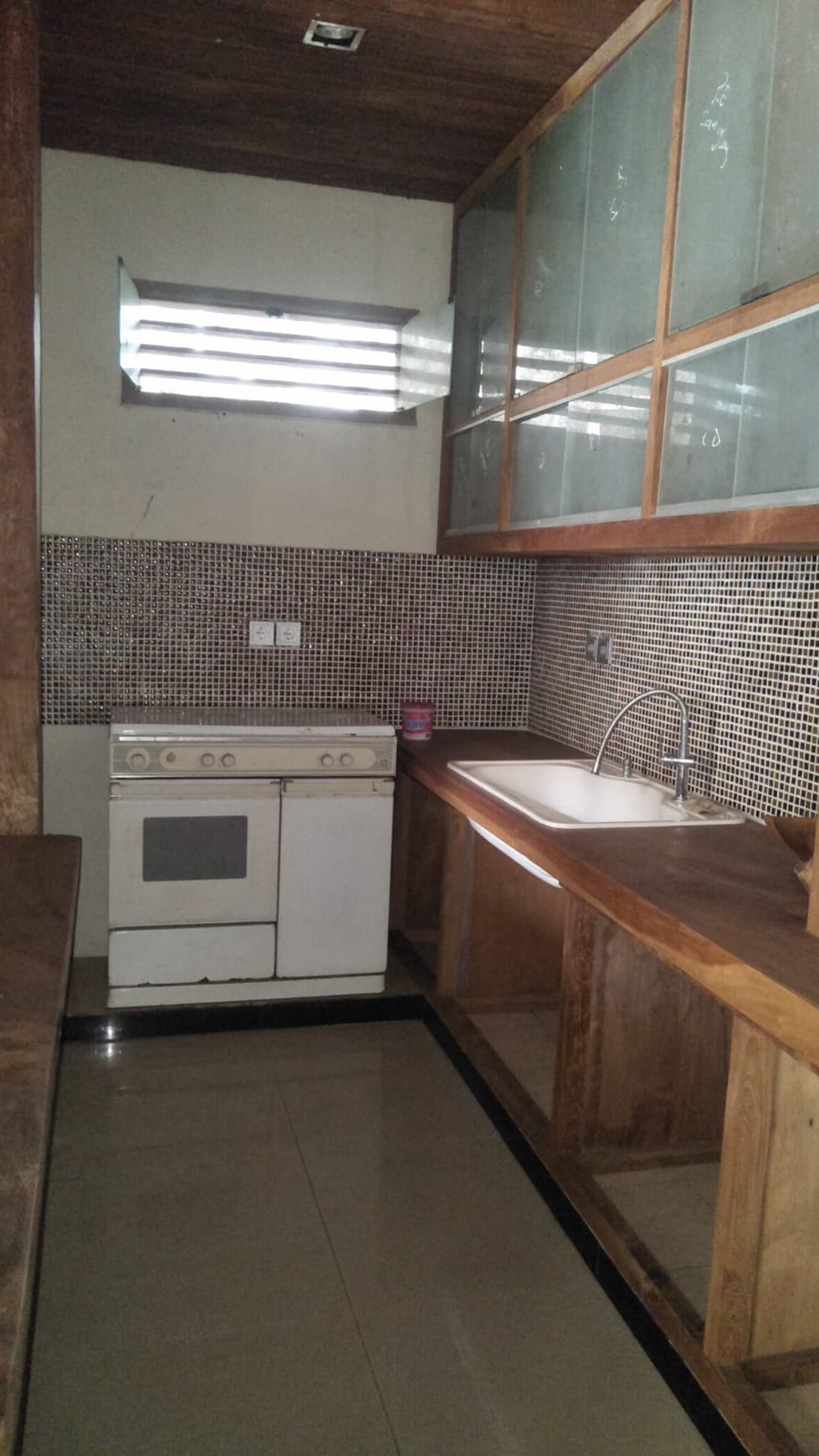 House Leasehold In Great Location Kerobokan .