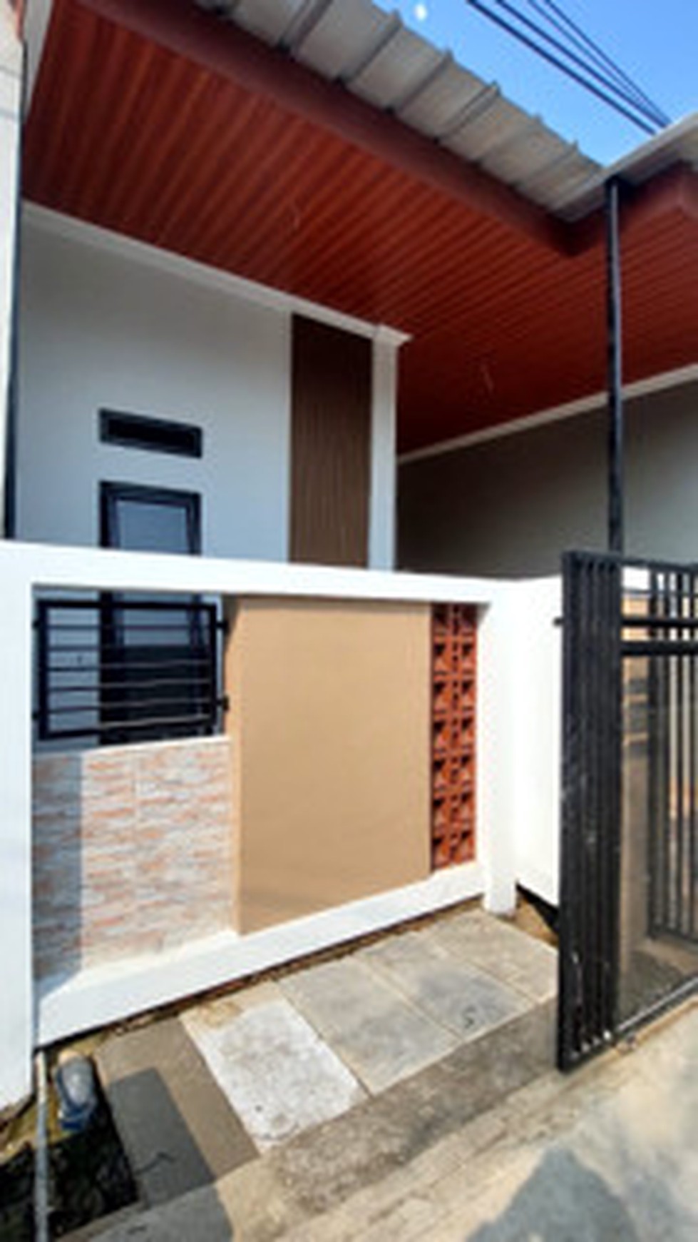 Rumah Minimalis di Cluster Taman Duta