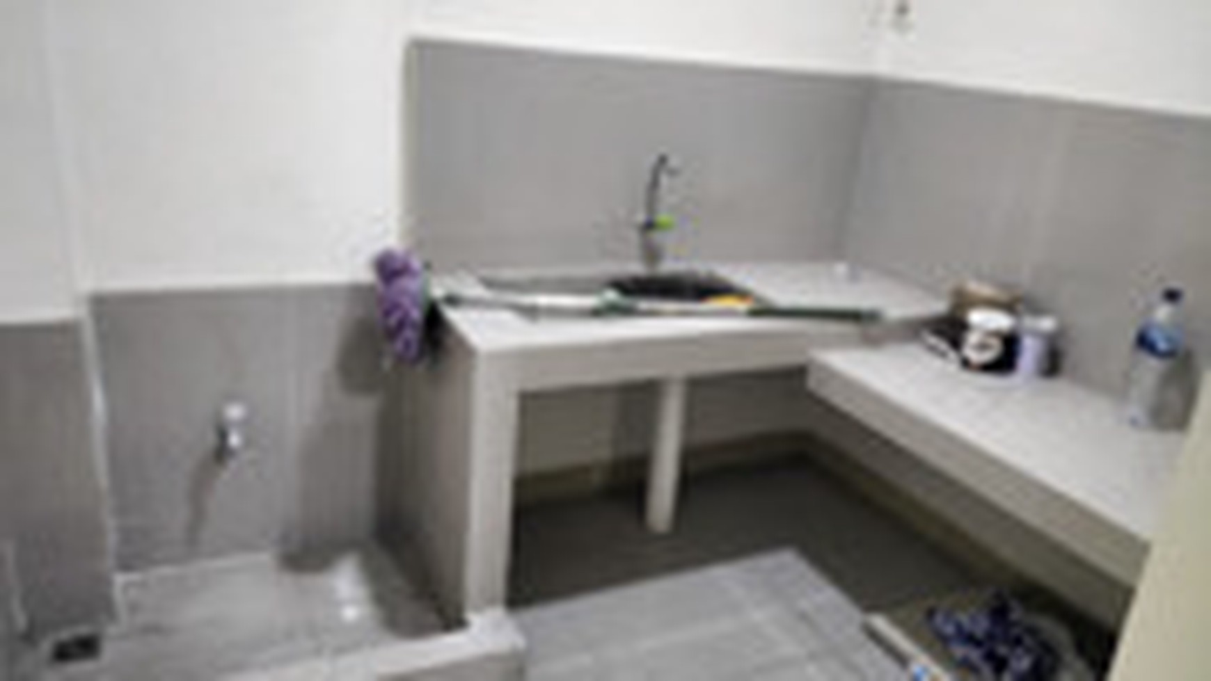 Rumah Minimalis di Cluster Taman Duta