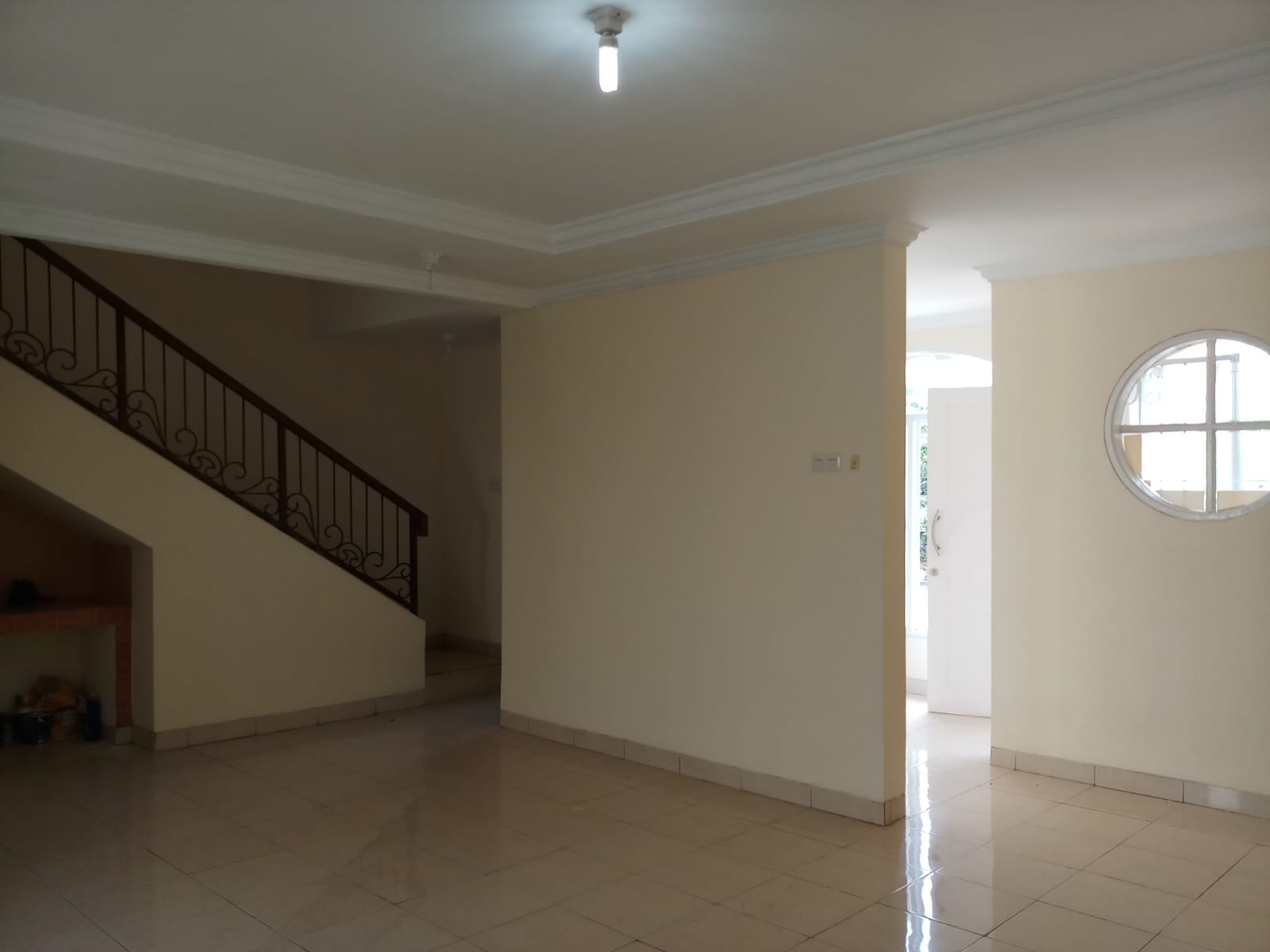 RUMAH DIJUAL JALAN PERMATA MEDITERANIA (CLUSTER AMETHYST) JAKARTA BARAT