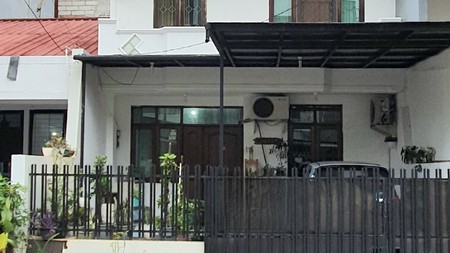 Rumah Kelapa Puan Timur, Kelapa Gading Luas 6x20 m2;