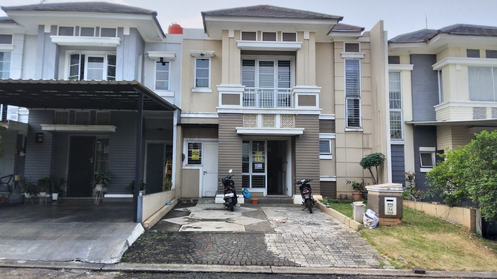 Rumah cantik  di Kota Wisata Cibubur dalam cluster harga nego