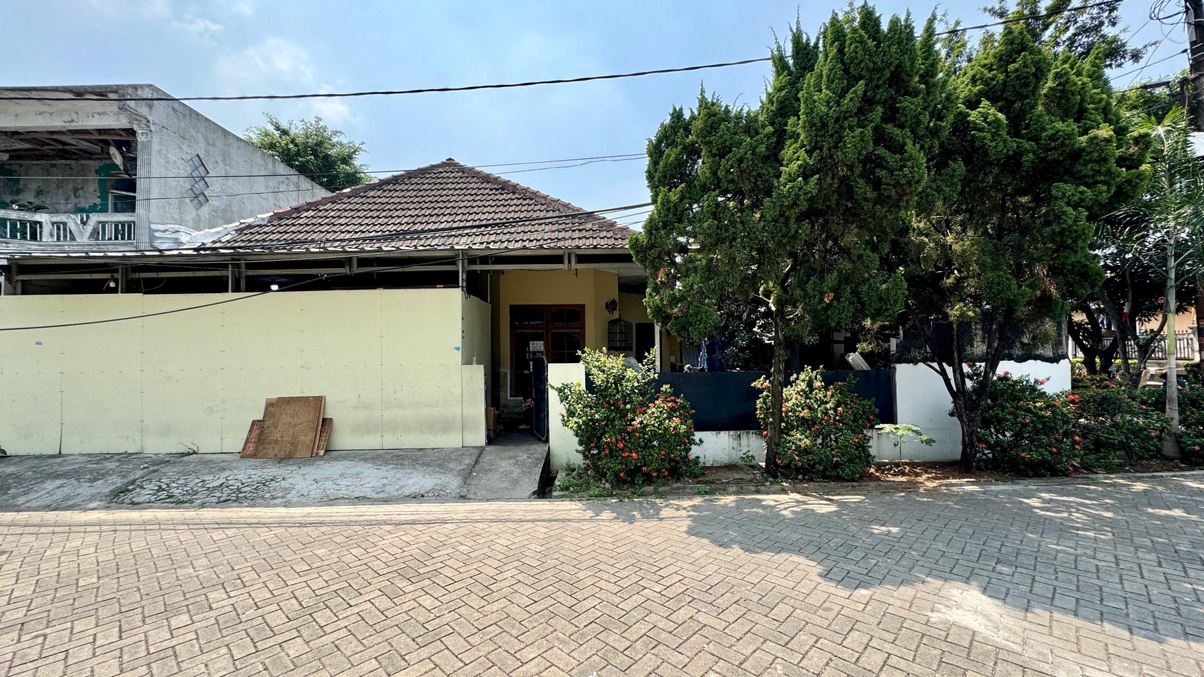 Dijual Rumah di Perum Bangun Reksa Indah 2, Karang Tengah