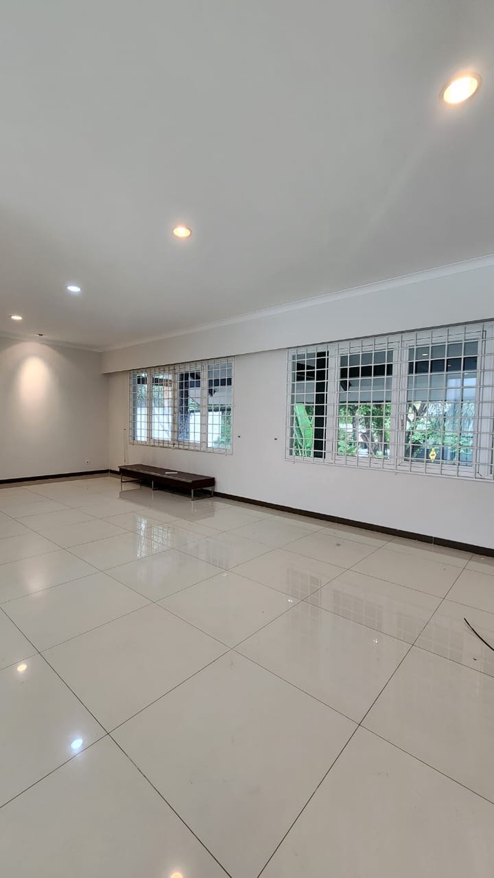 Beautiful and luxury house at kebayoran baru area