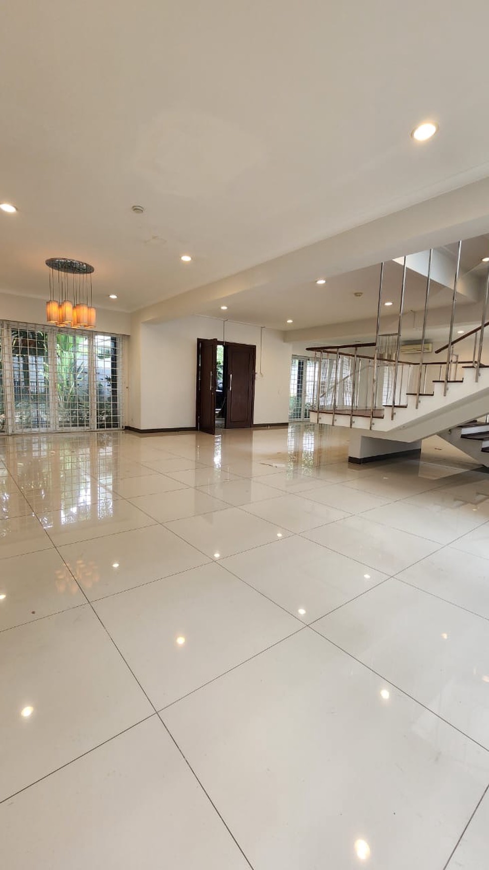 Beautiful and luxury house at kebayoran baru area