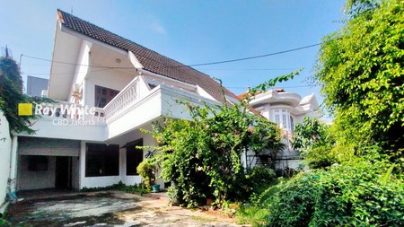 Rumah Lama Dan Terawat Di Area Cipete - Cilandak Barat - DIJUAL 