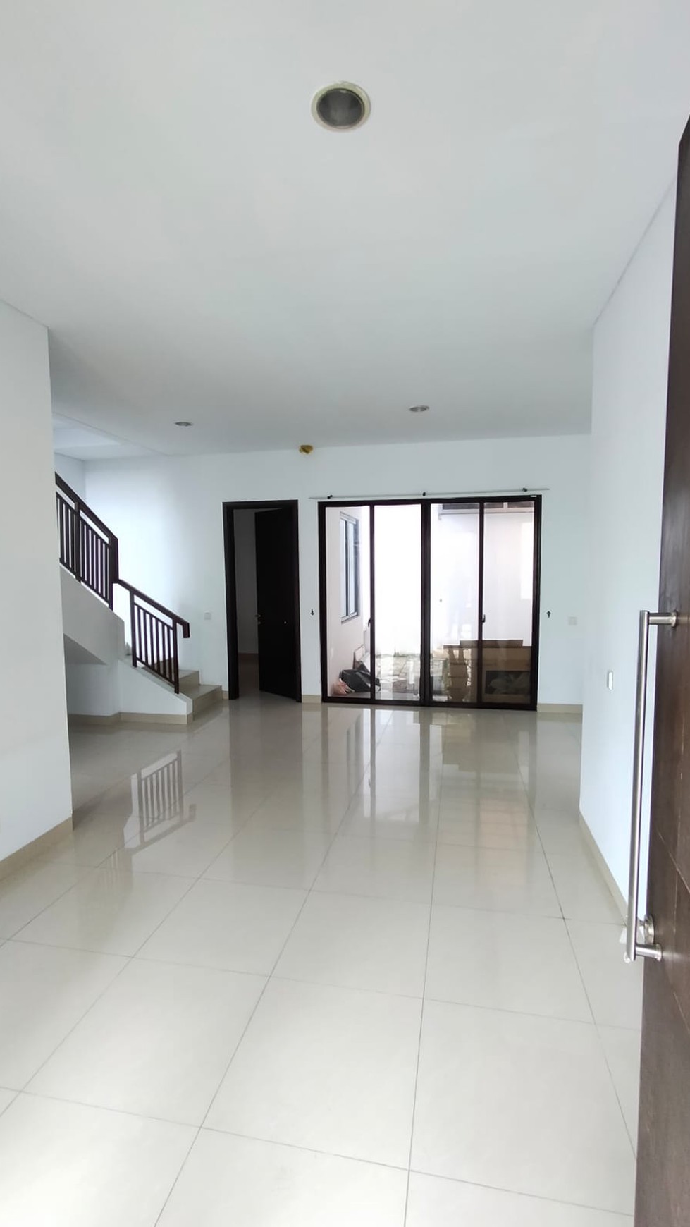 Dijual rumah hunian di Eminent BSD City