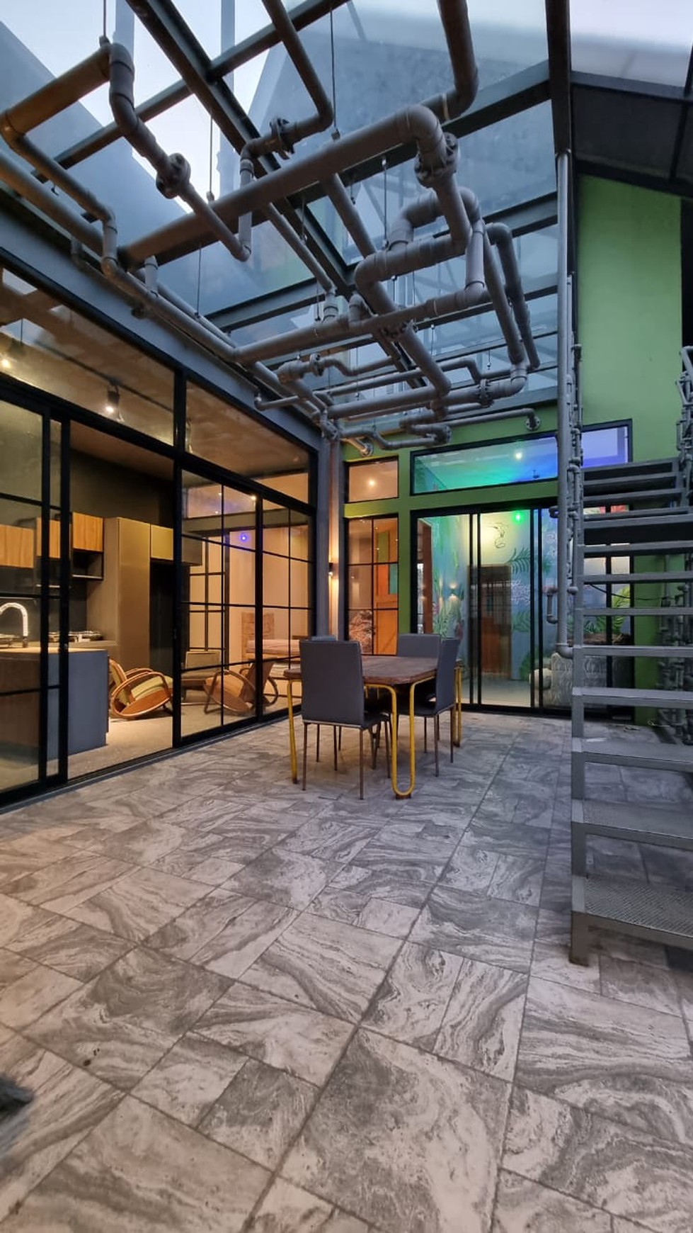 Rumah Hitung Tanah Area Cipete