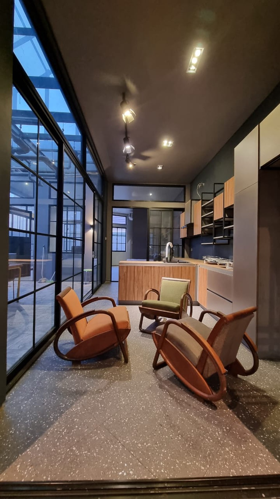 Rumah Hitung Tanah Area Cipete