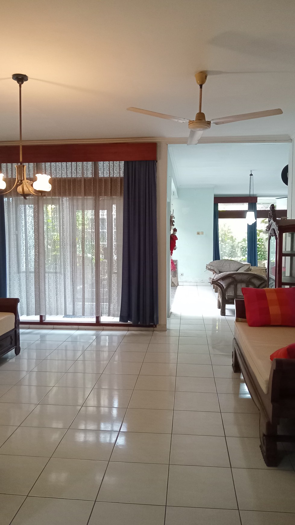 Rumah Hitung Tanah Area Cipete