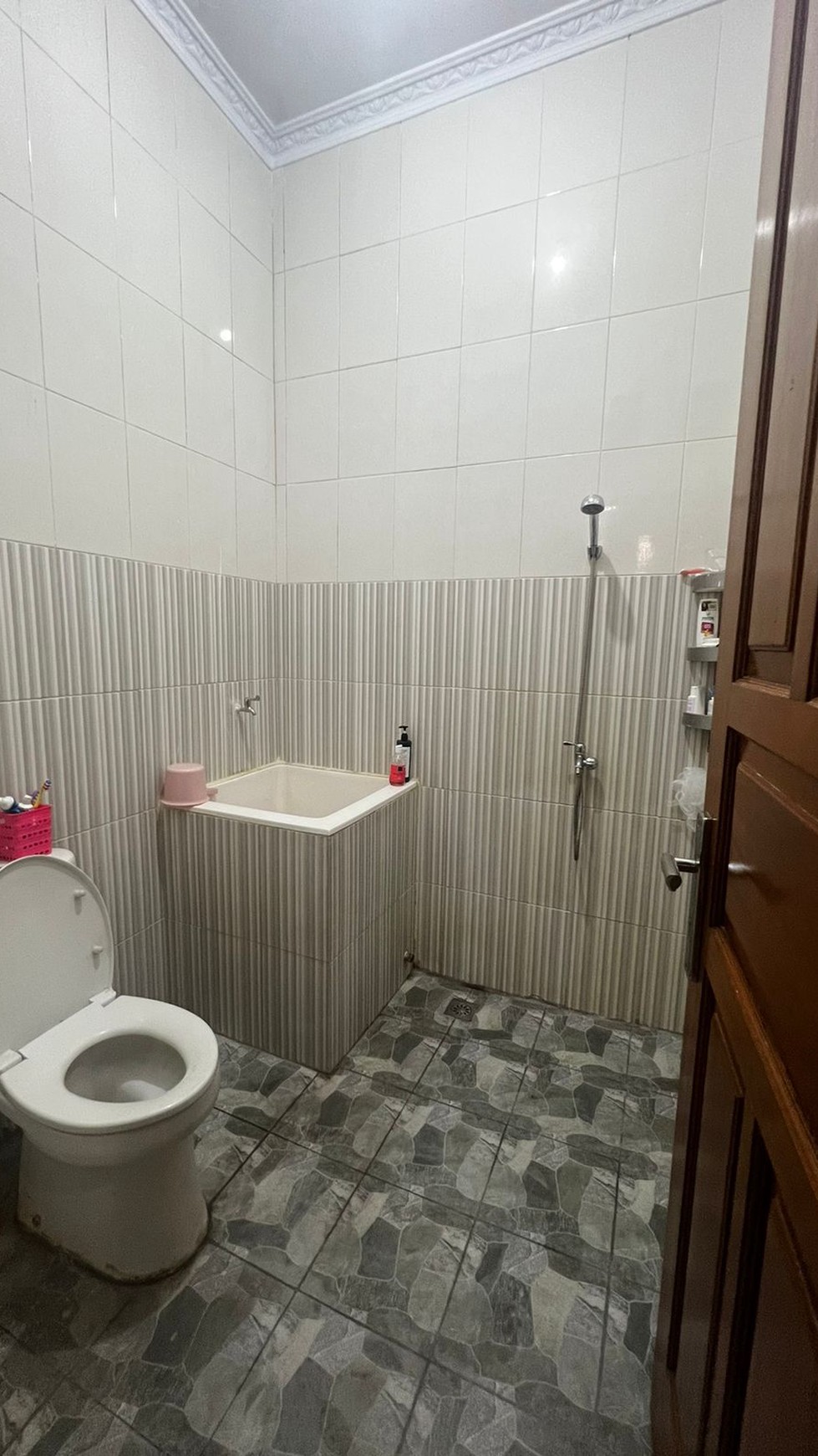 Disewakan Rumah 2 Lantai Furnished di Tebet Barat Dalam Jakarta Selatan