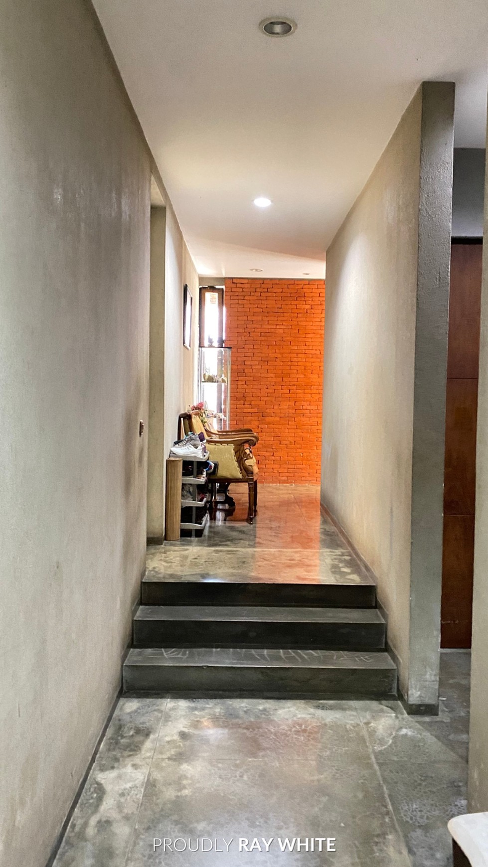 Dijual Rumah Strategis + Kost di Setiabudi, Jakarta Selatan