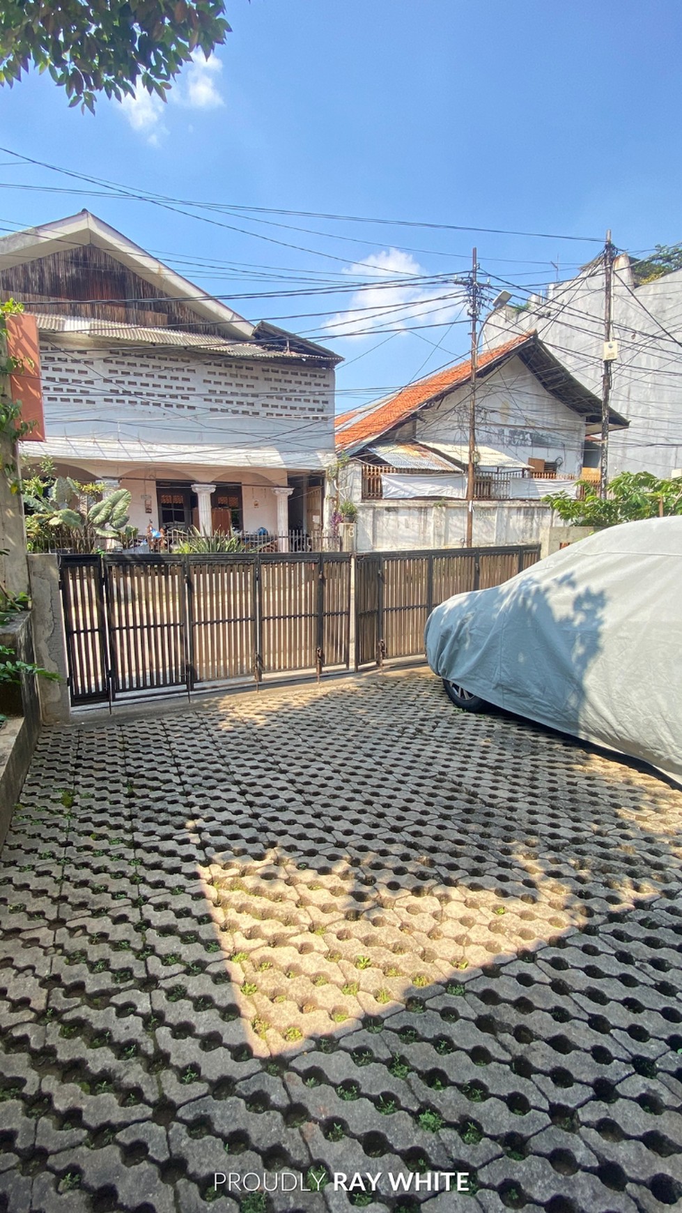 Dijual Rumah Strategis + Kost di Setiabudi, Jakarta Selatan