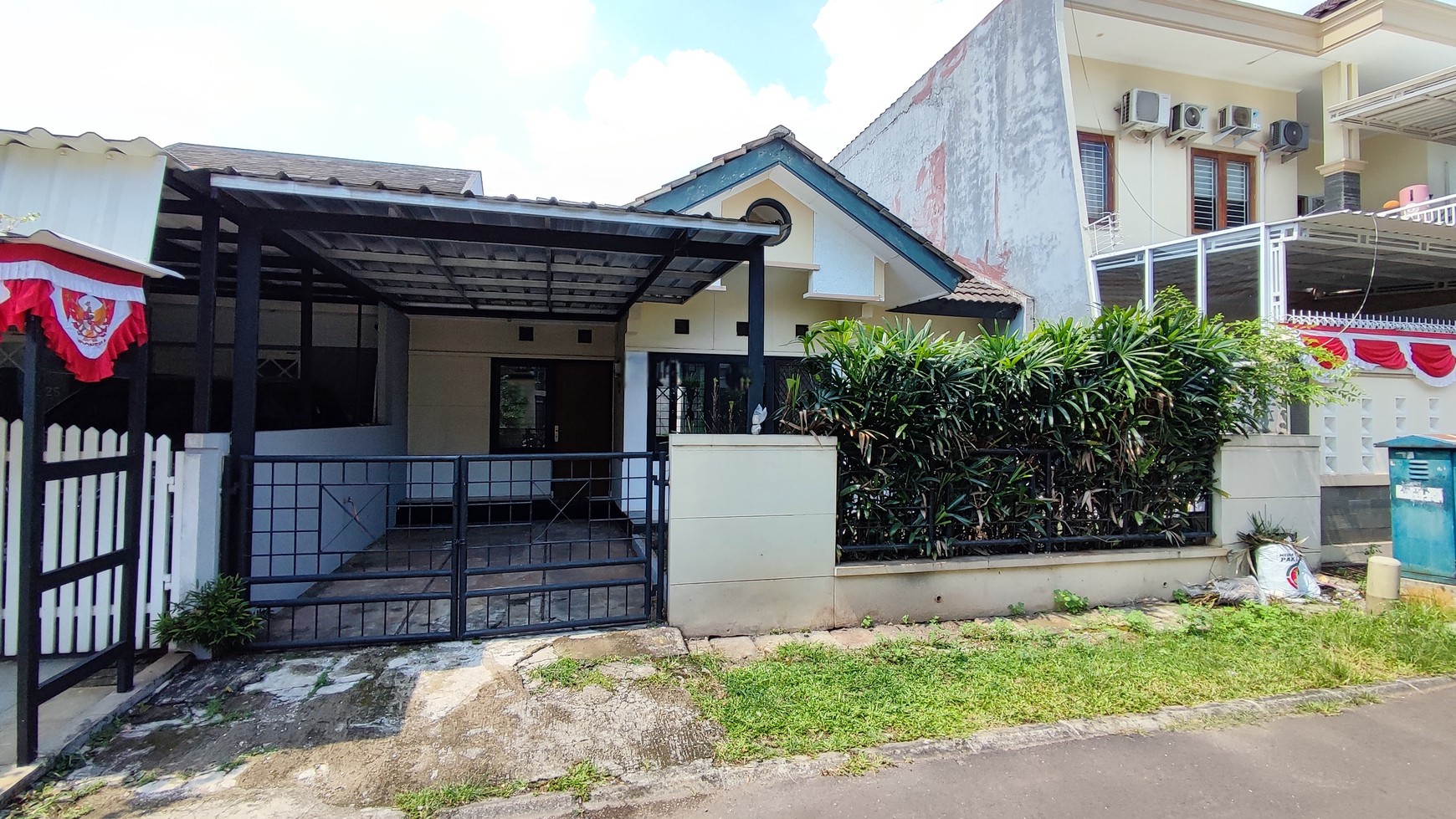 Hot Price. Rumah Rapih Terawat Kencana Loka, BSD