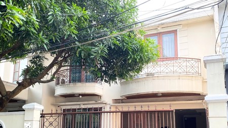 Dijual Rumah Rapi dan Strategis di Cipete , Jakarta Selatan