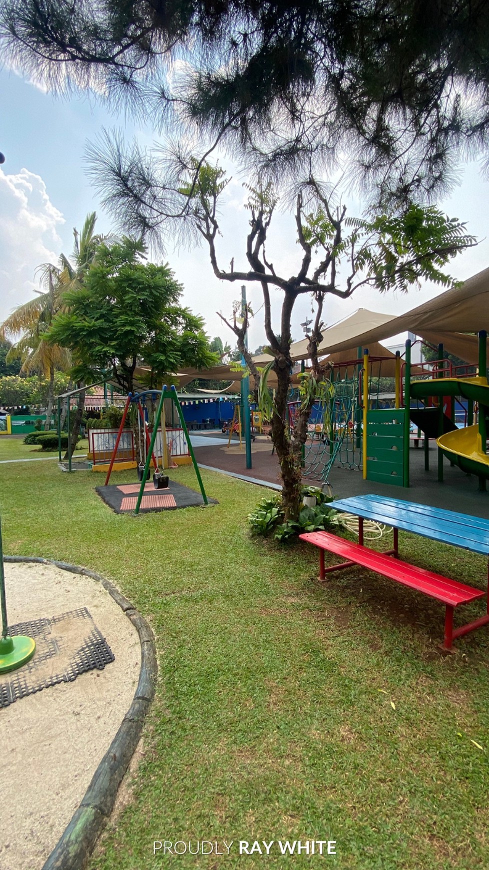 Dijual Playground di Kemang, Jakarta Selatan