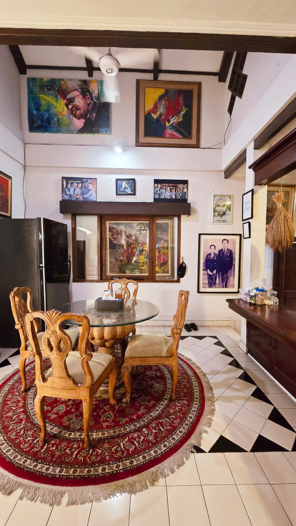 Rumah Hitung Tanah Area Cipete