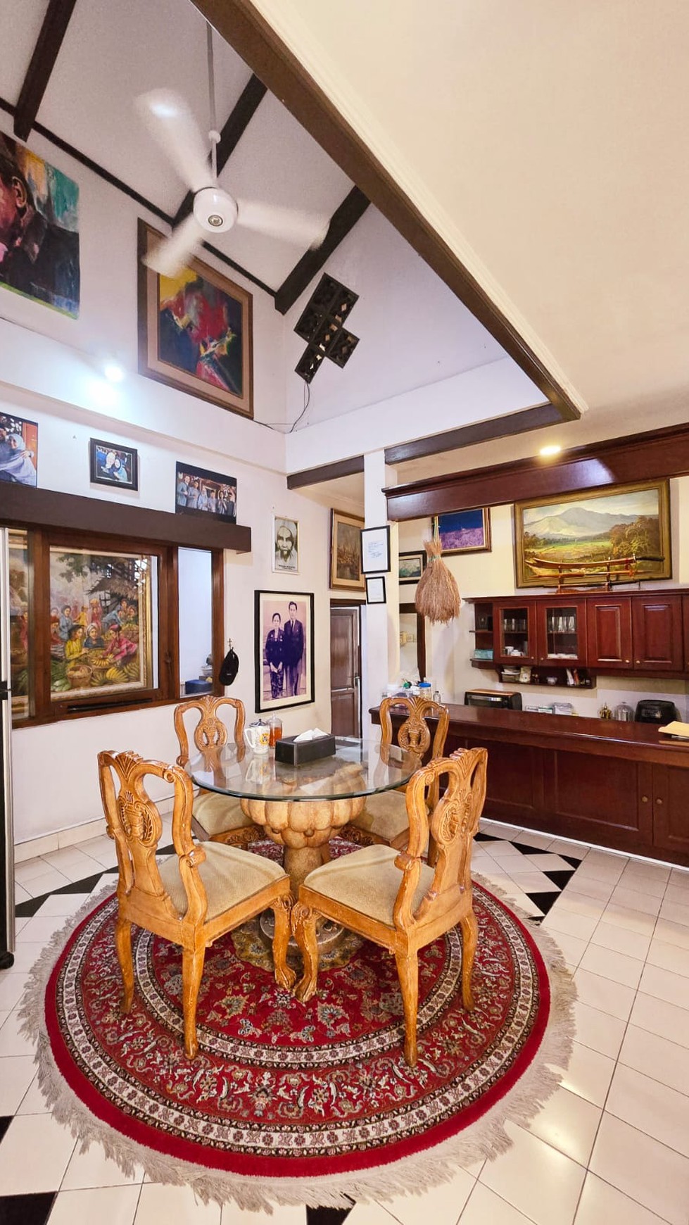 Rumah Hitung Tanah Area Cipete