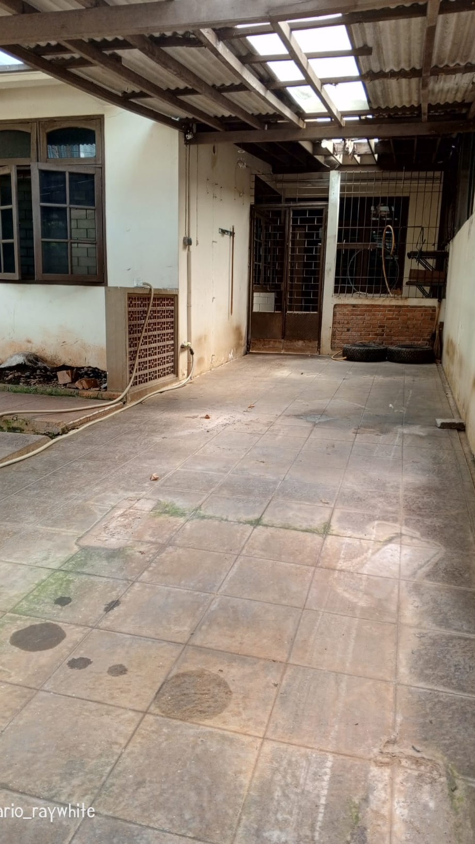 Rumah Hitung Tanah Area Cipete