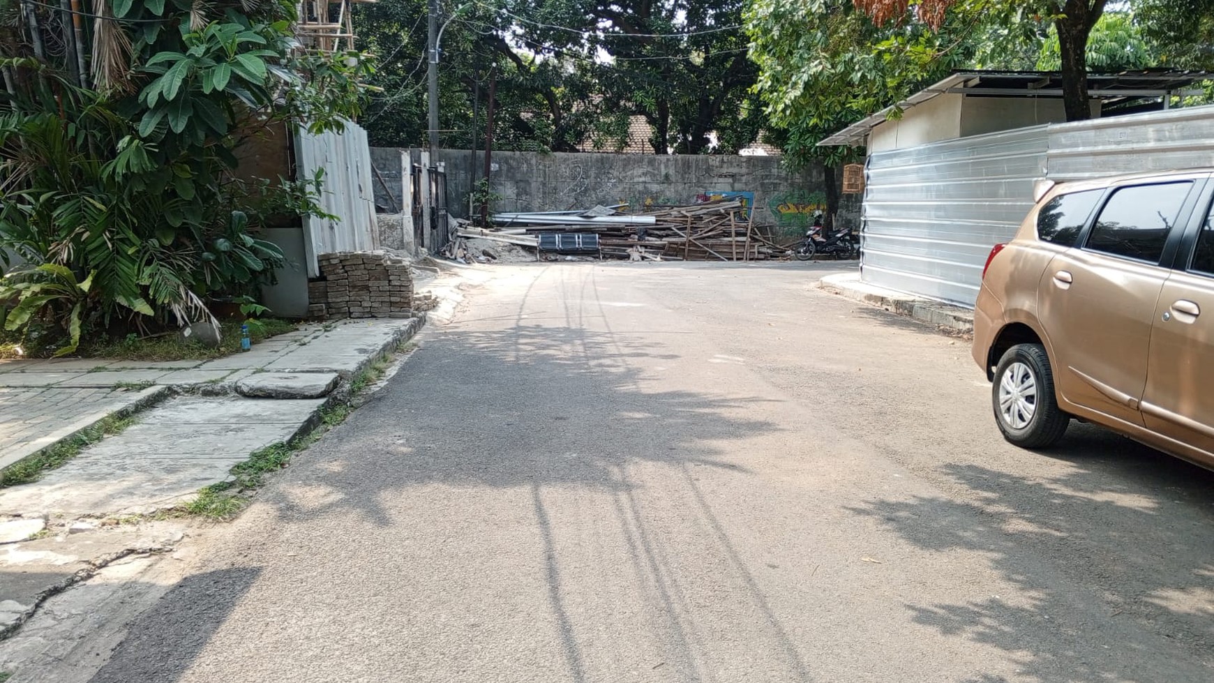 Rumah Hitung Tanah Area Cipete