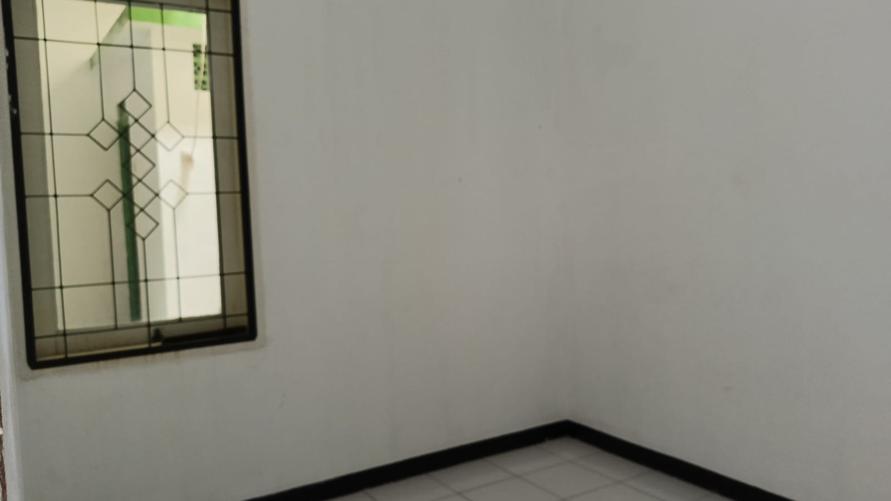 Rumah Asri Siap Pakai di Taman Kopo Indah