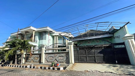 Rumah Bagus Terawat Di Bendul Merisi Utara