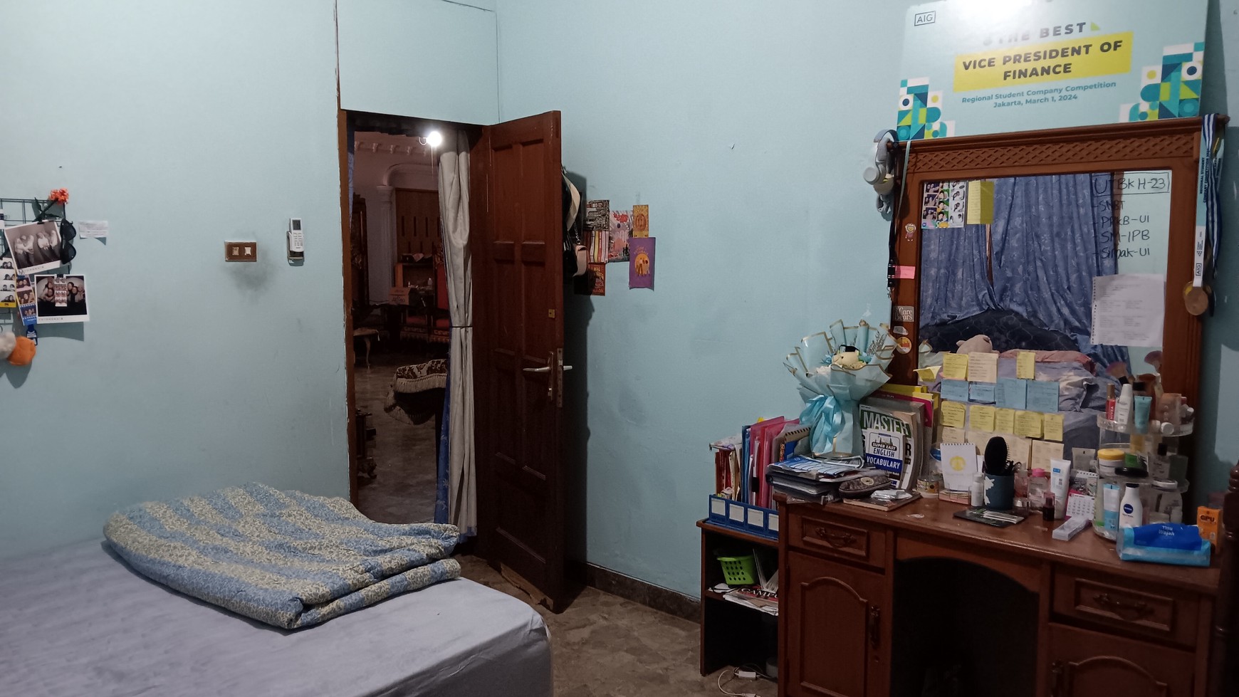 Rumah Tinggal + Kamar kos + Toko di Kebon Jeruk, Jakarta Barat