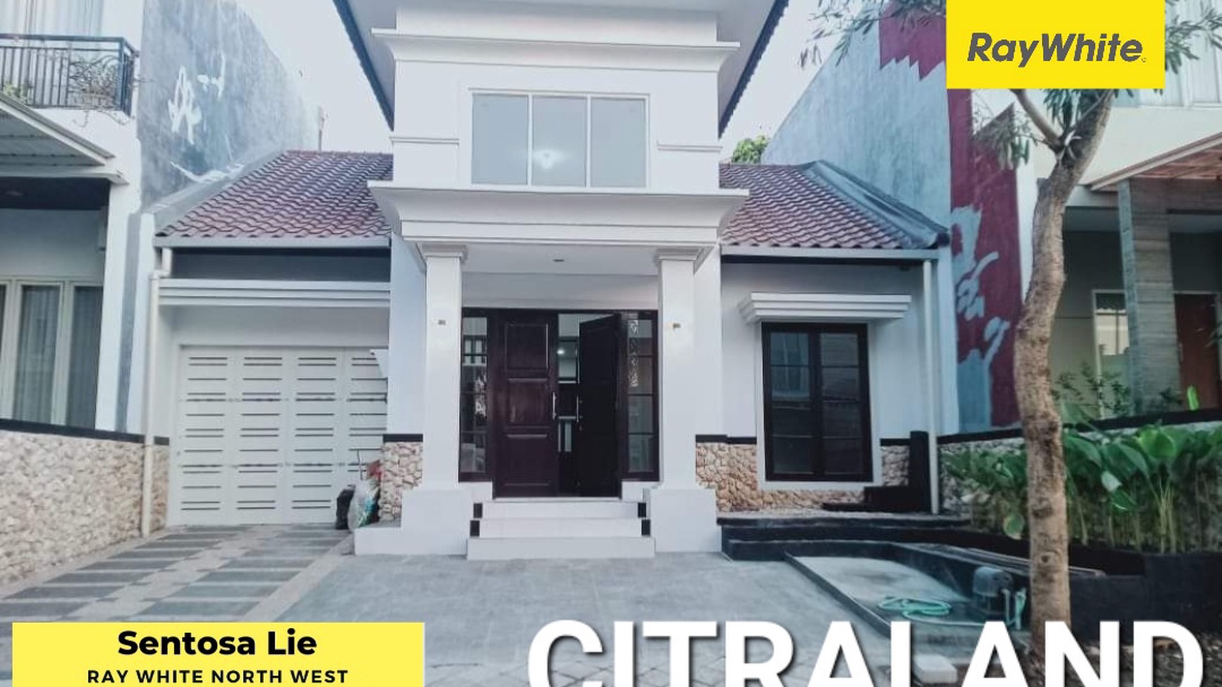 MURAH LUAS Rumah Fullerton Place CITRALAND Surabaya BONUS SEMI Furniture + Garasi.Carport 3 MOBIL 