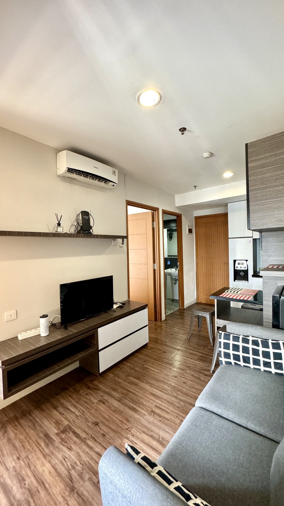 Dijual  Apartemen Cinere Bellevue Suites