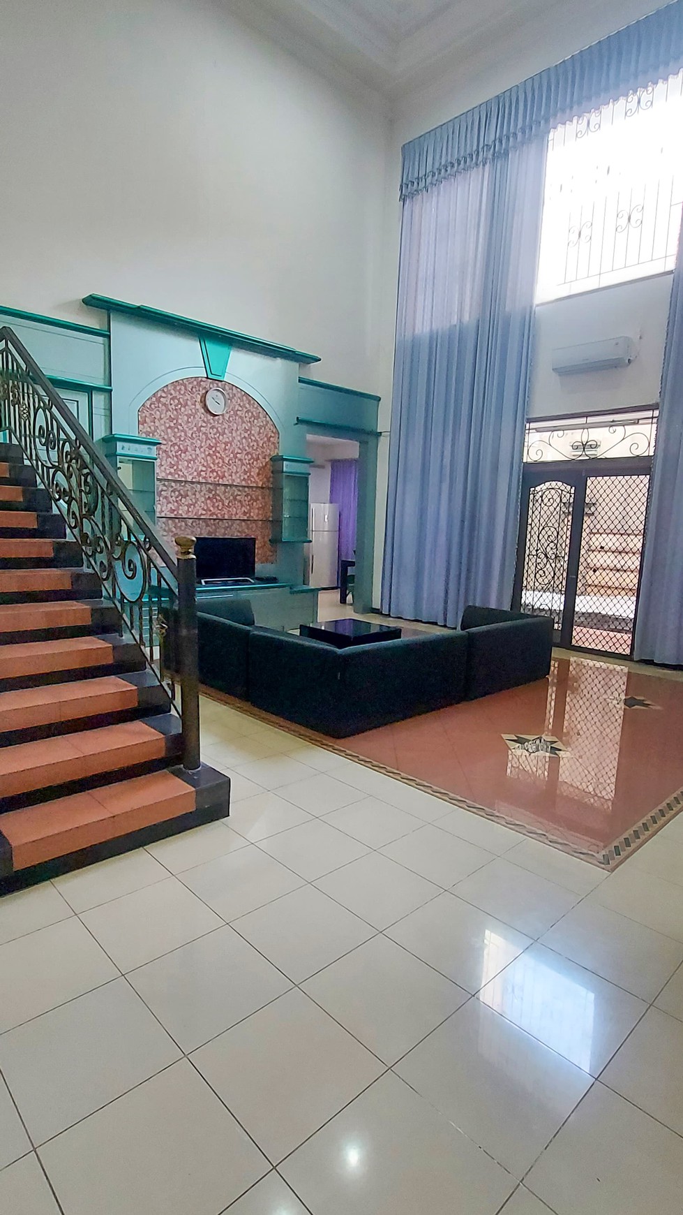 Dijual Rumah Araya 1 Galaxy Bumi Permai Surabaya Timur BONUS SEMI FURNISHED