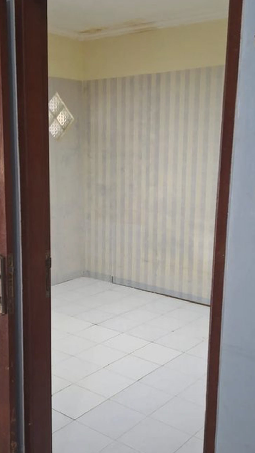 Rumah Unfurnished SHM Alam Hijau III Citraland Surabaya