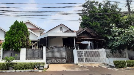 Rumah rapi, bebas banjir siap huni di Bintaro