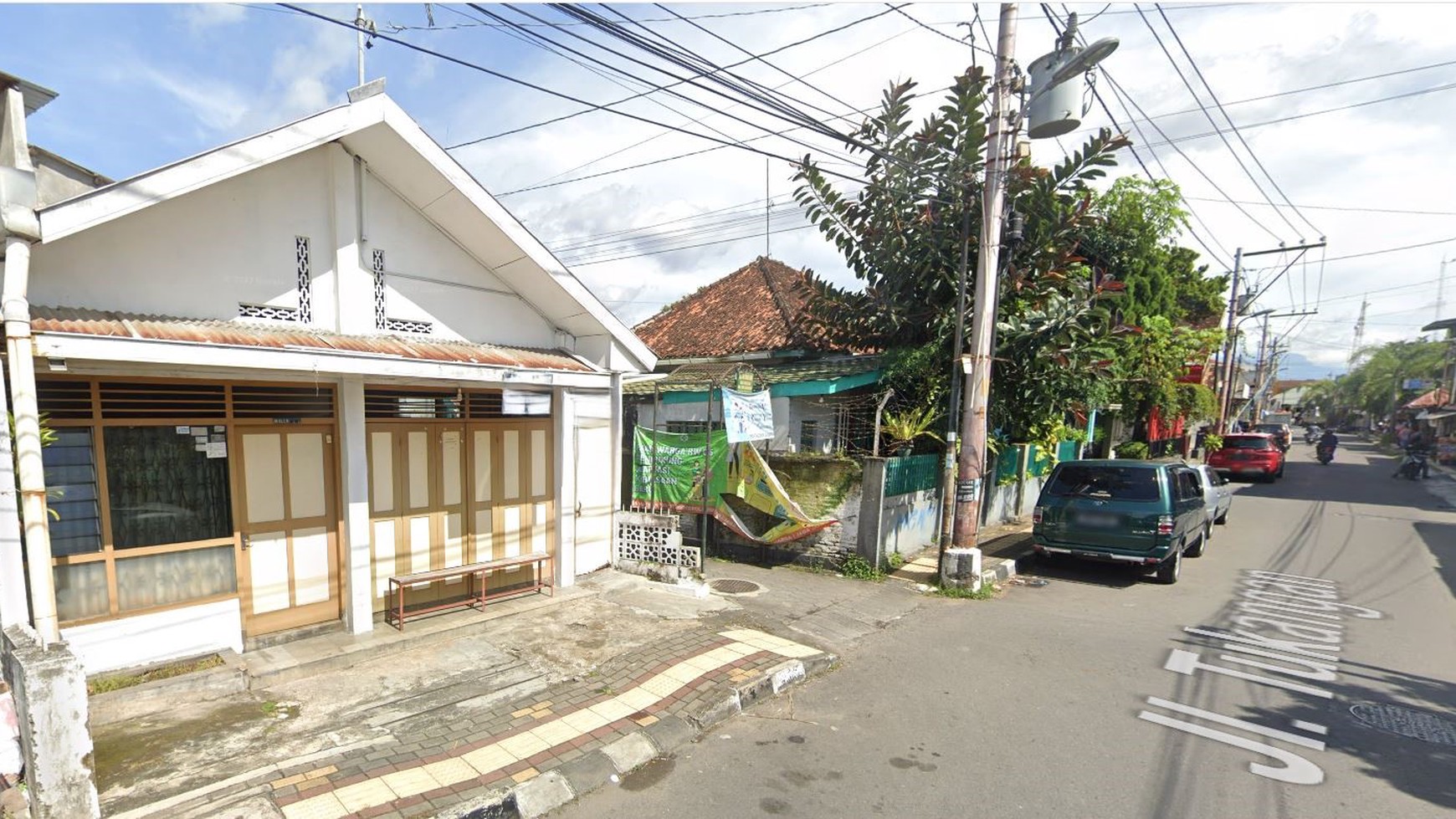Rumah Hitung Tanah Area Cipete