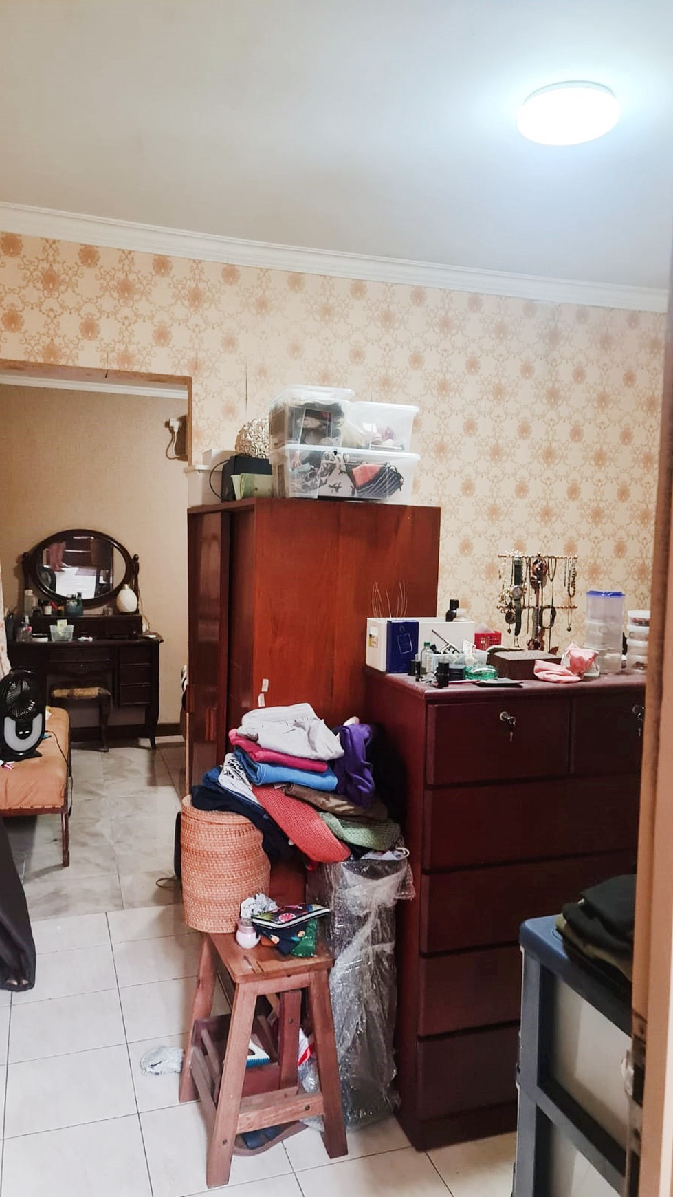 Rumah Hitung Tanah Area Cipete