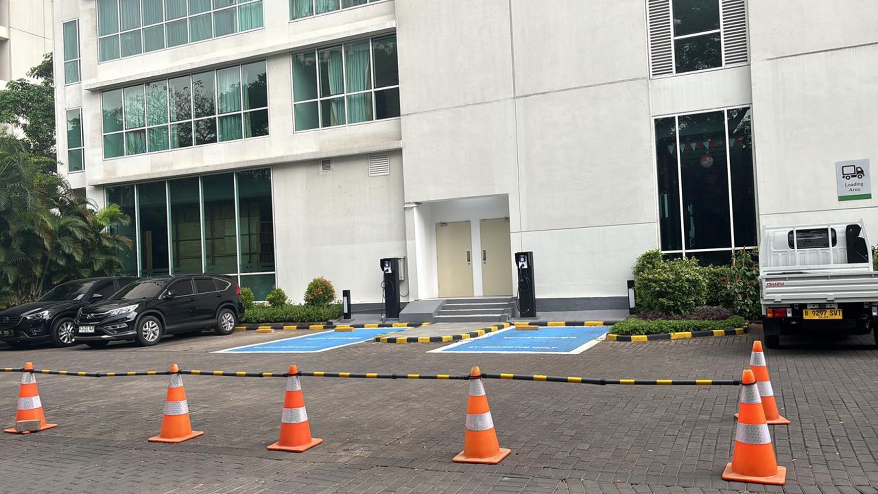 Rumah Hitung Tanah Area Cipete