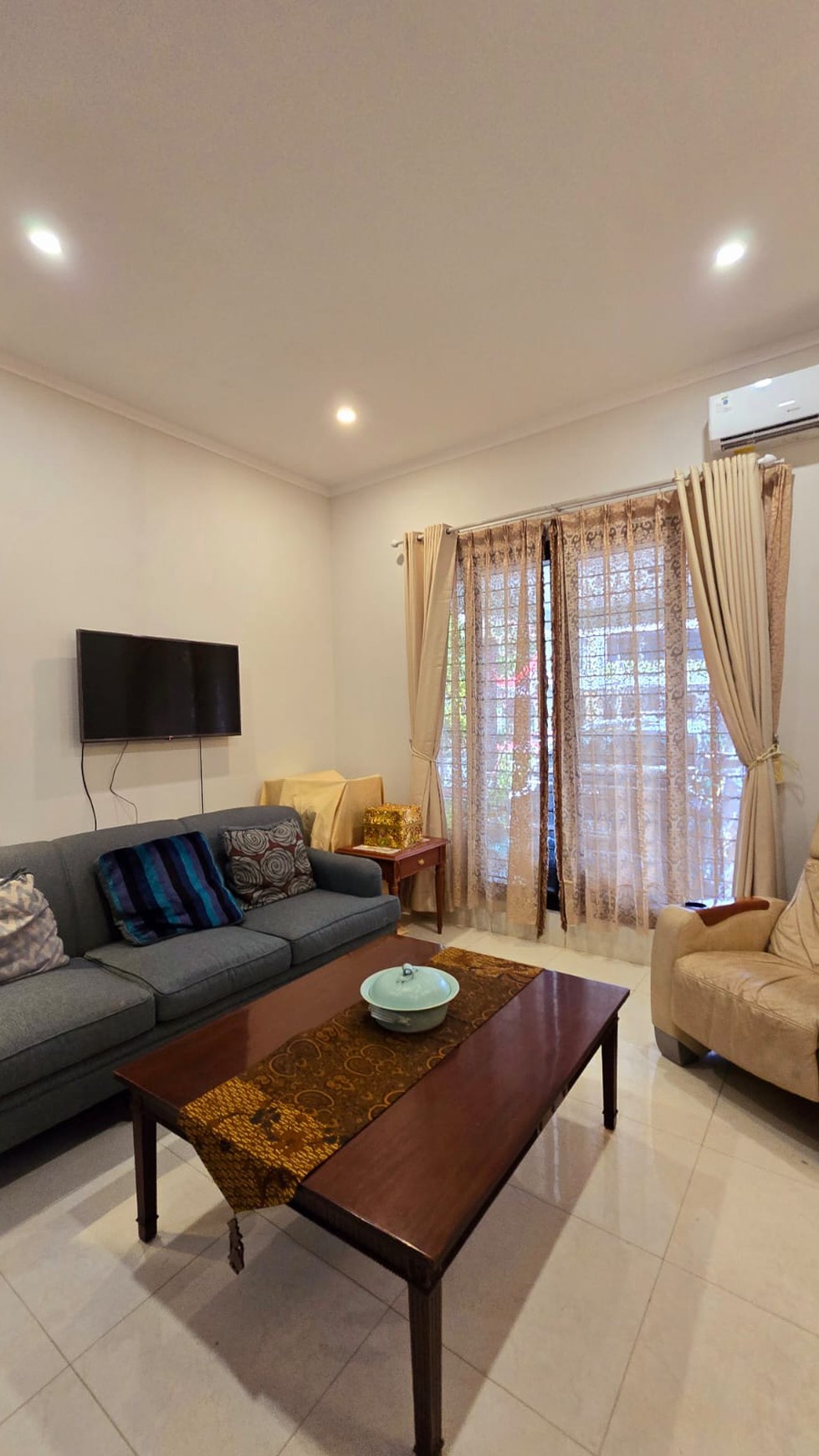 Rumah Hitung Tanah Area Cipete