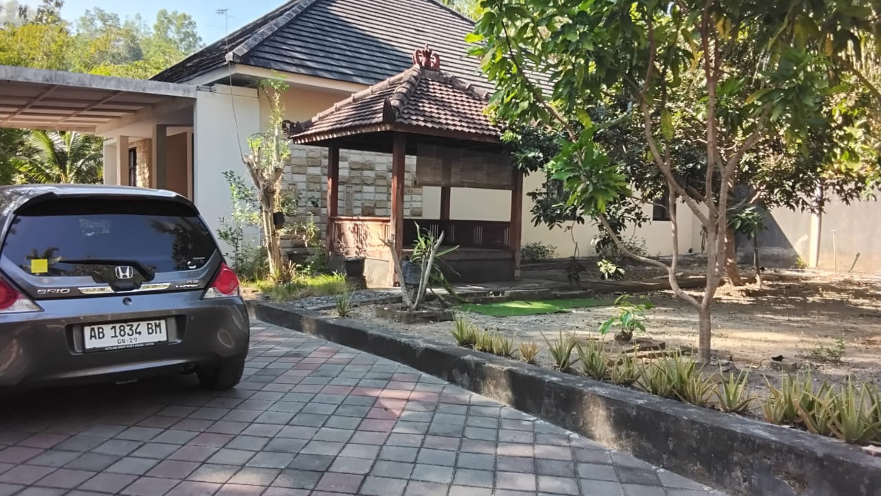 Rumah Tinggal Dengan Halaman Luas Lokasi Sedayu Bantul