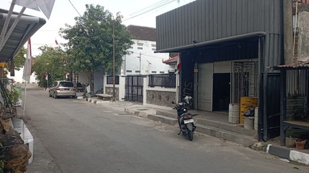 Ruko 2 Lantai Lokasi Strategis Dekat Kraton Yogyakarta 