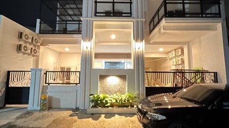 Dijual Rumah Usaha Kos Aktif di kota Malang - 25 Kamar Tidur FULL FURNISHED Dekat Univ Brawijaya , Malang Town Square