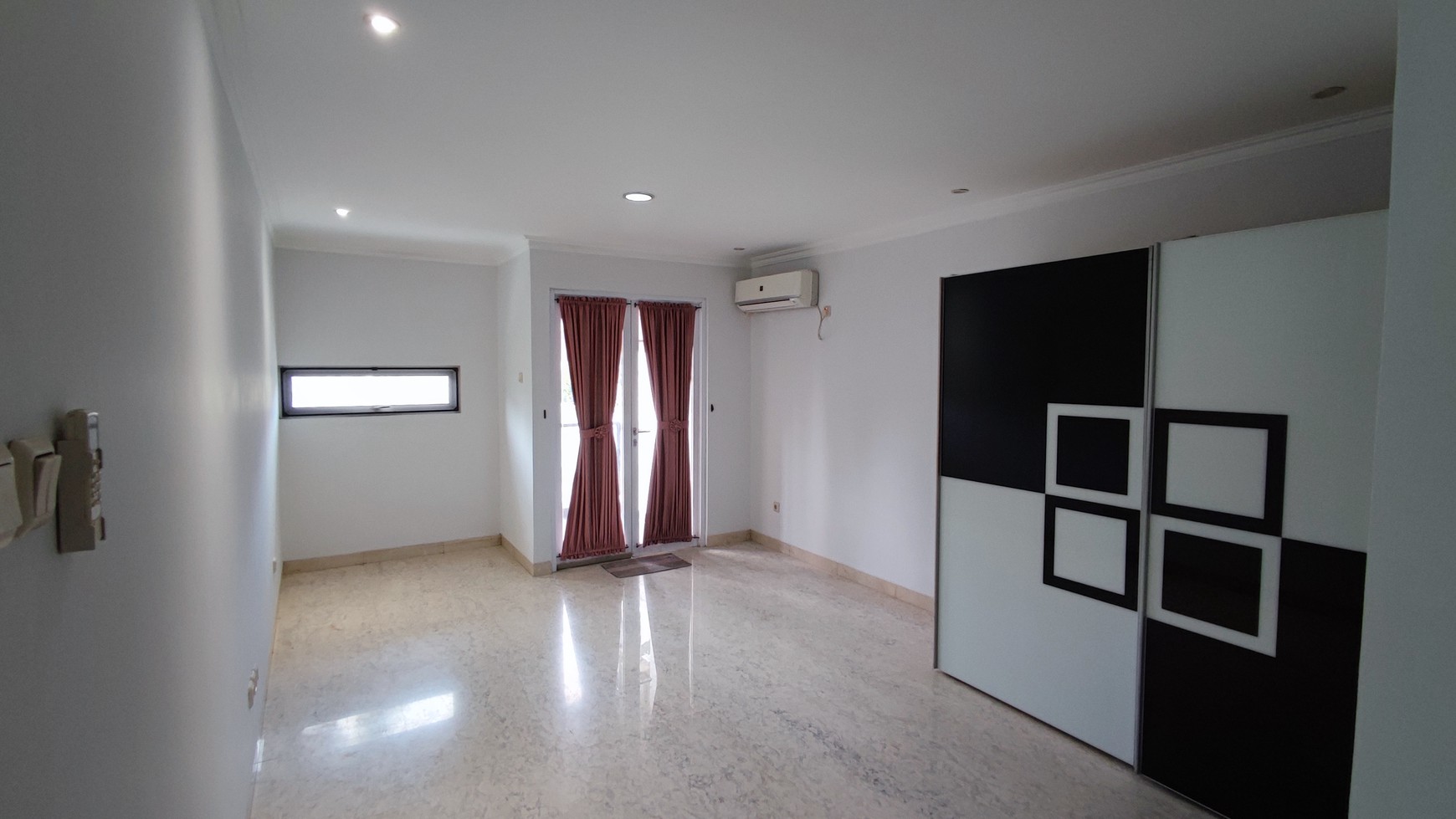 Fast Rent. Rumah Bagus Regensi Melati Mas, Serpong