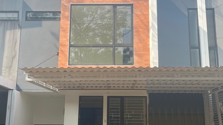 Rumah Minimalis 2 Lantai Siap Huni dan Hunian Asri @Bintaro