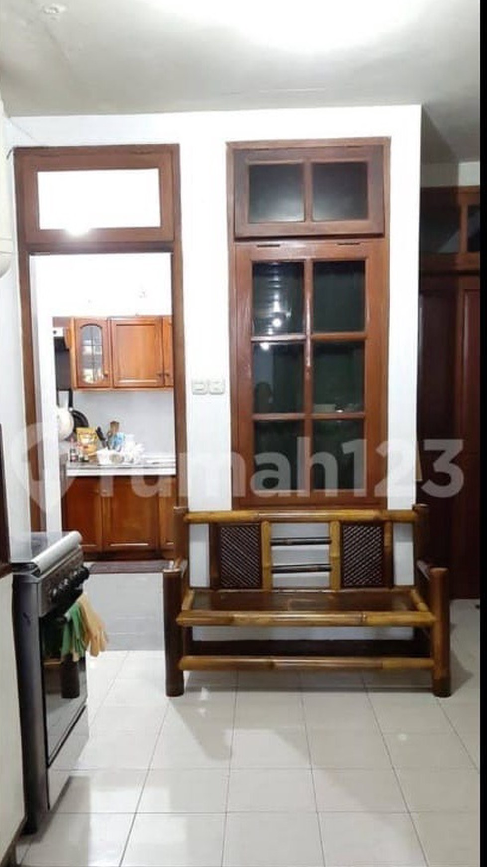 Rumah Nyaman Mewah 1½ Lantai di Setra Sirna Sukasari Bandung