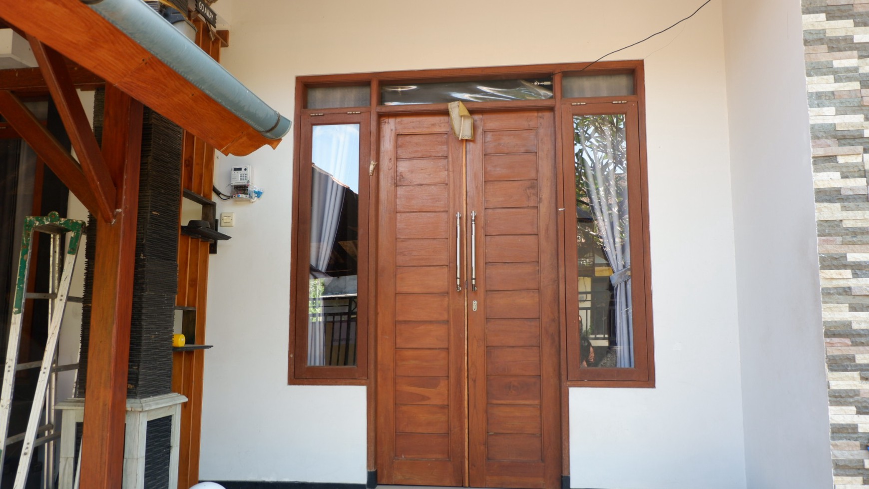 Price Dropped! Charming 2-Bedroom Fully Furnished House For Sale In Perumahan Graha Adi Terrace 