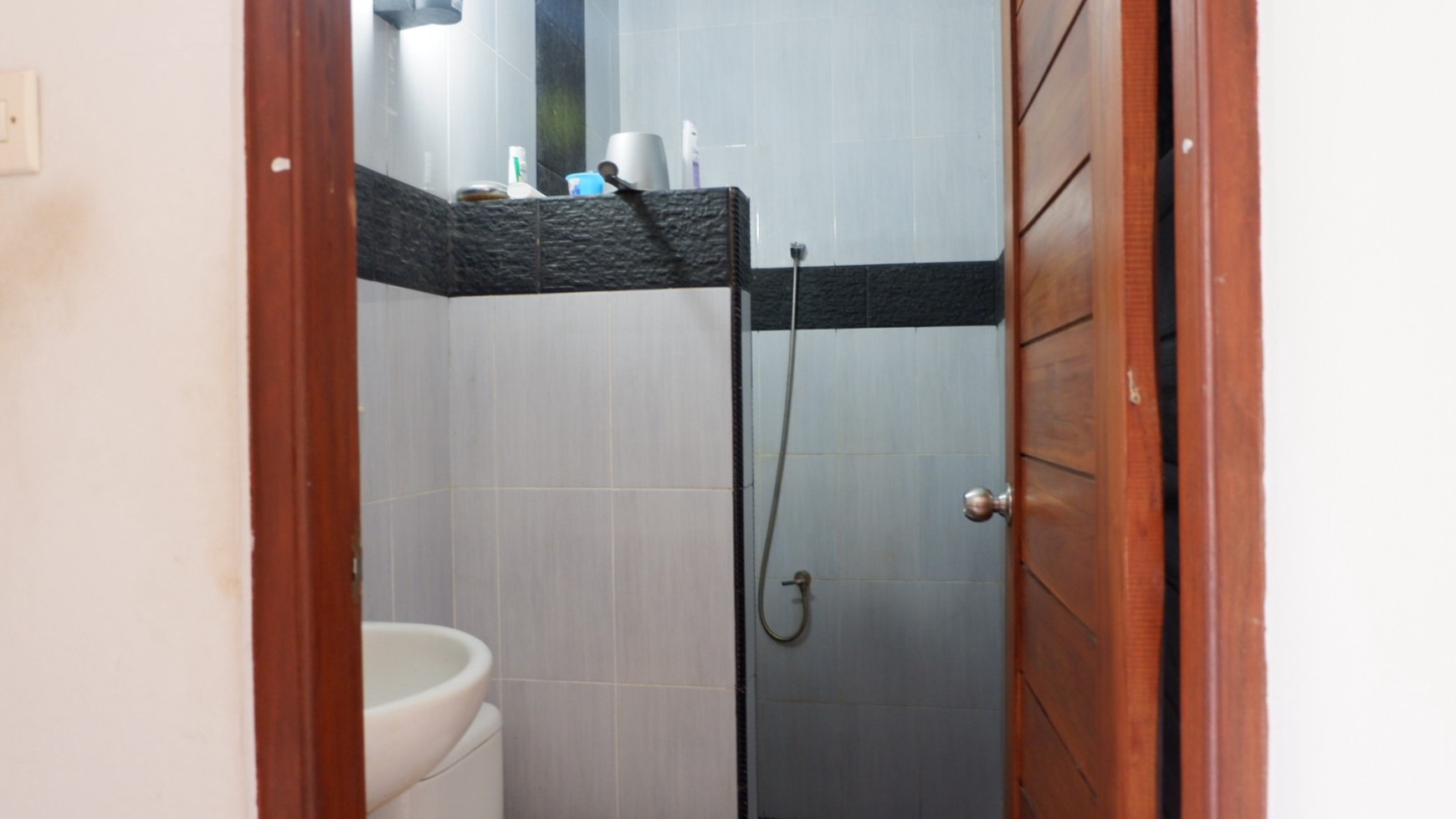 Price Dropped! Charming 2-Bedroom Fully Furnished House For Sale In Perumahan Graha Adi Terrace 